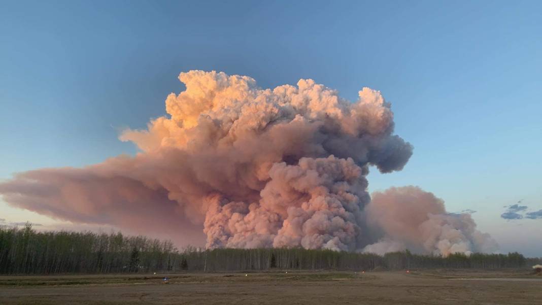 Kanada'da orman yangınları: Dumanlar ABD'ye ulaştı 7